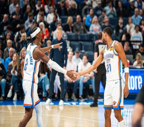 英博赛事夜,遇大雪,清晨球场启,IM电竞网页版下载,IM电竞网页版官网,IM电竞网页版登录,IM电竞网页版app